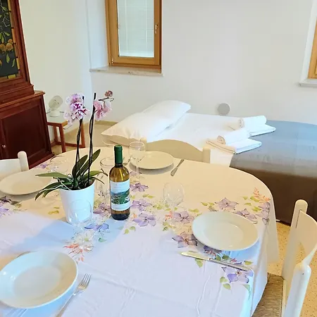 Montegolo Apartment